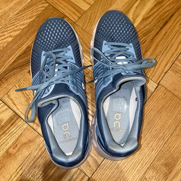 Cloudswift PR Sneakers - Picture 3 of 11